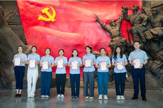 图片2(1).jpg 图片2(1).jpg