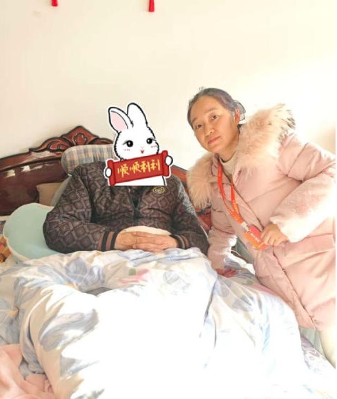 5.13平安人寿 上门服务解民忧 图.jpg 5.13平安人寿 上门服务解民忧 图.jpg